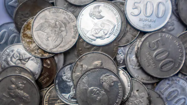 Haufen Rupiah Münzen Als Hintergrund — Stockfoto