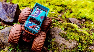 Minahasa, Endonezya: Cumartesi, 10 Aralık 2022, muhteşem off-road araba oyuncağı