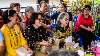 Güney Minahasa, Endonezya: Ocak 2023, aile tatillerde bir araya geliyor