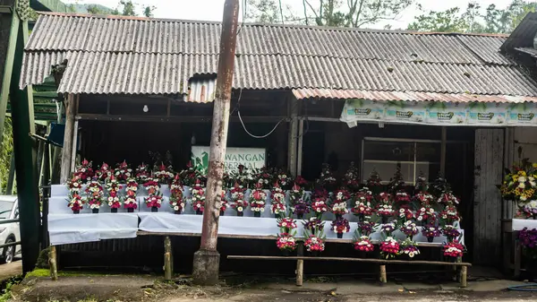 Tomohon Indonésie Décembre 2022 Une Boutique Fleurs Animée Juste Avant — Photo
