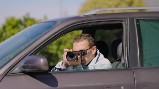 Hidden Photographing Paparazzi Concep Photographer Uses His Professional Camera Private — Stock Video