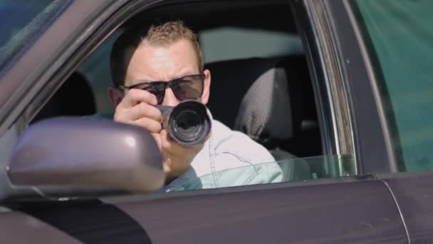 숨겨진 Paparazzi Concep Photographer 전문적 카메라를 창문에 형사님 모바일 리포터 — 비디오