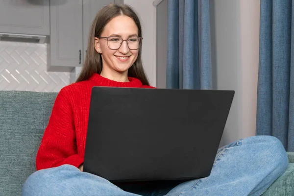 Happy Young Woman Glasses Resting Couch Using Laptop Attractive Girl — Stock Photo, Image