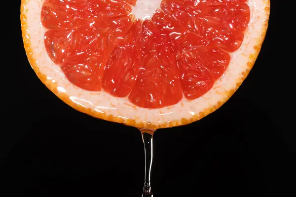 Makro Fotózás Egy Szelet Grapefruit Egy Jet Water Fröcsköl Grépfrút — Stock Fotó