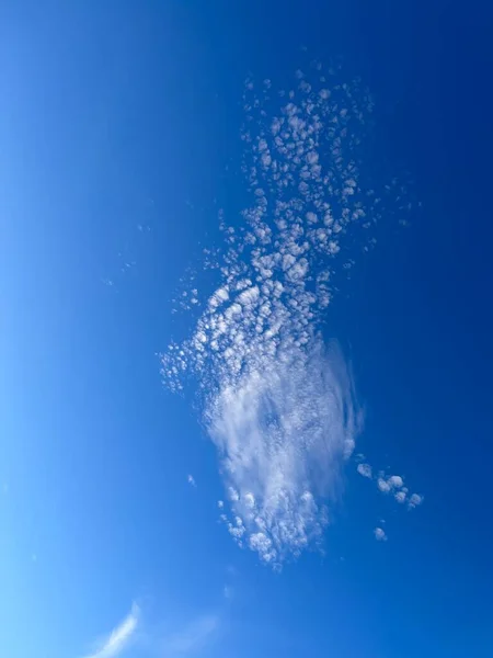 Céu Azul Bonito Com Nuvem Fundo — Fotografia de Stock