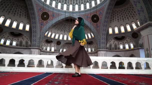 戴头巾的中东女人 — 图库视频影像