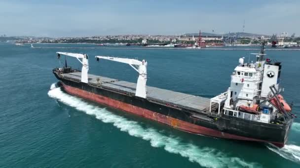 Luftfoto Containerfragtskib Der Sejler Fuld Fart Blåt Hav – Stock-video