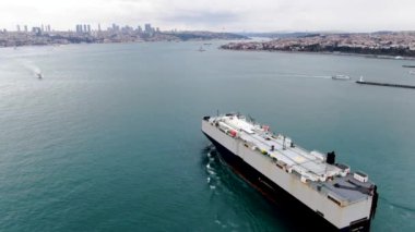 Kargo gemisinin hava görüntüsü