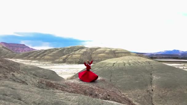 Sunset Whirling Mountain Sufi Sufi Whirling Turkish Semazen Form Sama — Stock Video