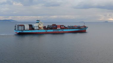 Ultra büyük konteynır gemisinin hava görüntüleri.