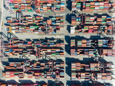 ISTANBUL - 17 Haziran 2023 Long Beach Konteyner Yard Hava Limanı