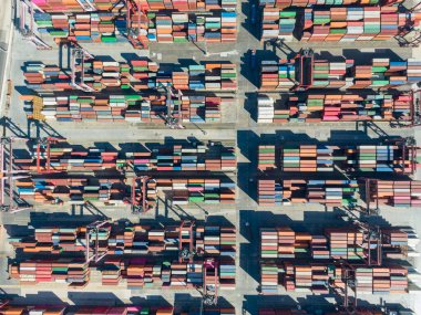 ISTANBUL - 17 Haziran 2023 Long Beach Konteyner Yard Hava Limanı