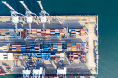 ISTANBUL - 17 Haziran 2023 Long Beach Konteyner Yard Hava Limanı