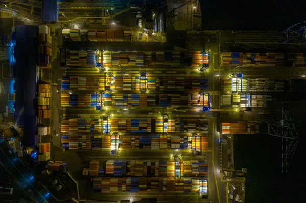 ISTANBUL - 17 Haziran 2023 Long Beach Konteyner Yard Hava Limanı