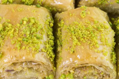 Antep fıstıklı Türk baklavası