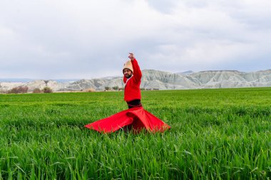 Sufi girdabı (Türkçe: Semazen), Sufiler arasında ortaya çıkan bir Sama ya da fiziksel olarak aktif meditasyondur..