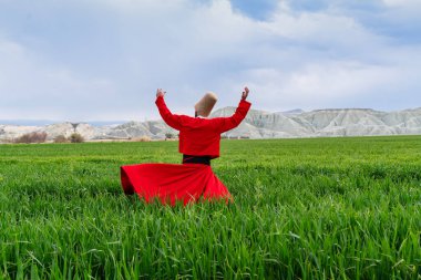 Sufi girdabı (Türkçe: Semazen), Sufiler arasında ortaya çıkan bir Sama ya da fiziksel olarak aktif meditasyondur..