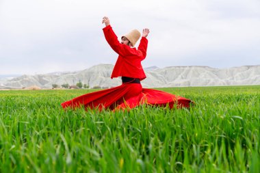 Sufi girdabı (Türkçe: Semazen), Sufiler arasında ortaya çıkan bir Sama ya da fiziksel olarak aktif meditasyondur..