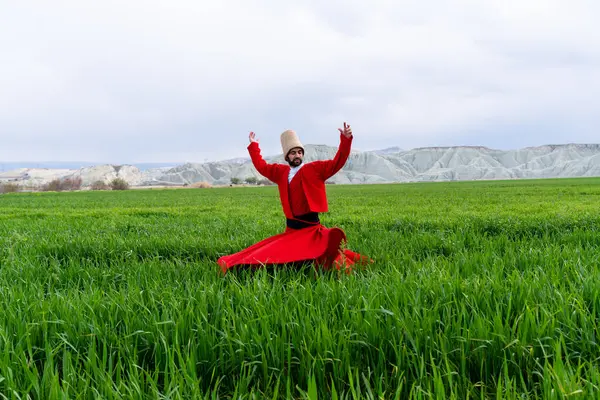 Sufi girdabı (Türkçe: Semazen), Sufiler arasında ortaya çıkan bir Sama ya da fiziksel olarak aktif meditasyondur..