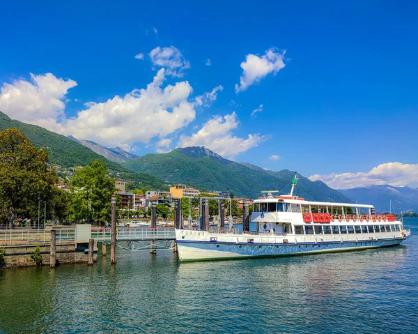 Bellissima Nave Sul Lago Maggiore Locarno Svizzera — Foto Stock