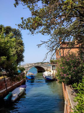 Gondolları, tekneleri ve kanallarıyla Eşsiz Venedik İtalya.