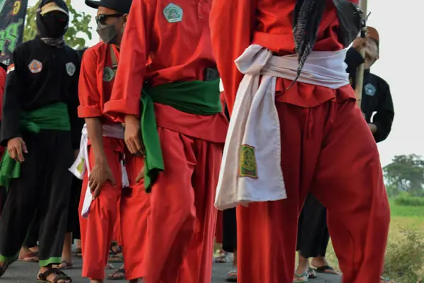 Teenageři Nosí Silat Tužkou Nebo Bojová Umění Indonéské Uniformy Oslava — Stock fotografie