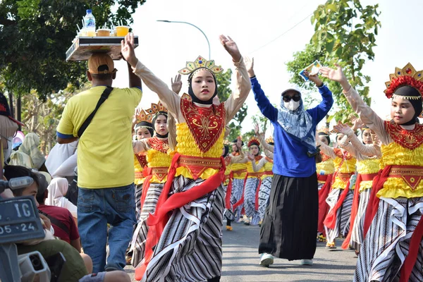 Tuban Indonesia Srpna 2023 Lidé Sobě Tradiční Javanese Empire Custome — Stock fotografie