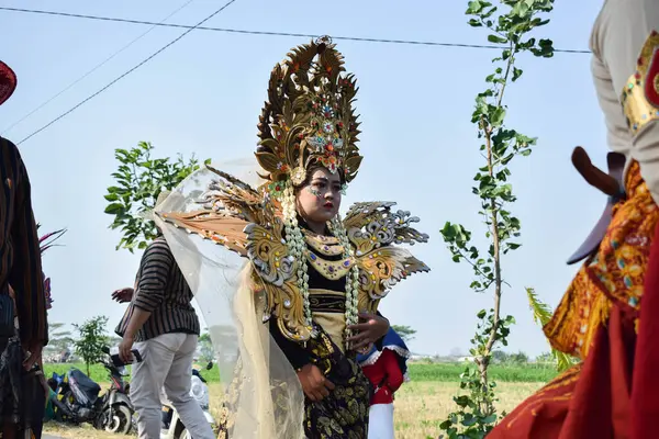 Tuban Indonesia Sierpnia 2023 Ludzie Tradycyjnym Jawajskim Imperium Custome Okazji — Zdjęcie stockowe