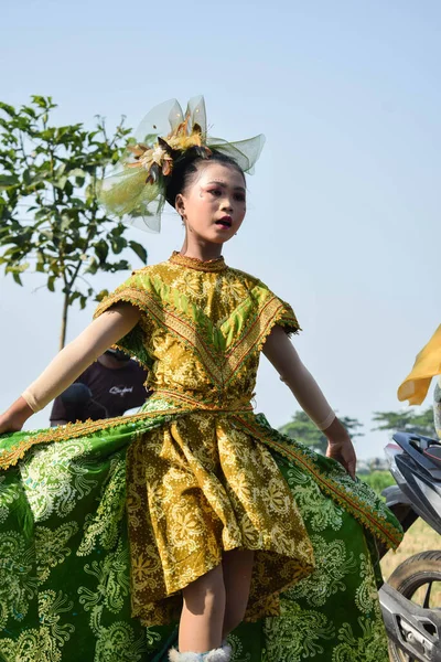 Tuban Indonesia Agosto 2023 Personas Vestidas Con Custome Tradicional Javanés — Foto de Stock