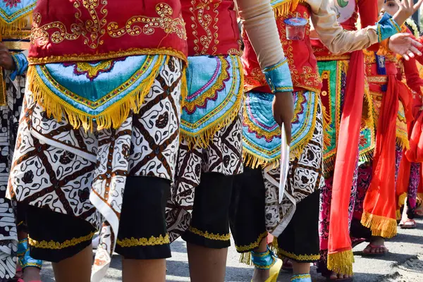 Tuban Indonesia Sierpnia 2023 Ludzie Tradycyjnym Jawajskim Custome Okazji Rocznicy — Zdjęcie stockowe