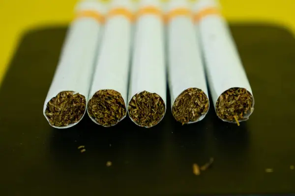 Nahaufnahme Zigaretten Von Vorne Tabakzigarette Handgemacht — Stockfoto
