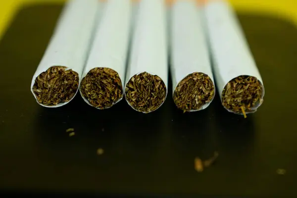 Nahaufnahme Zigaretten Von Vorne Tabakzigarette Handgemacht — Stockfoto