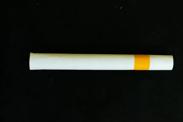 Close Zigarette Handgemacht Isoliert Auf Schwarzem Hintergrund — Stockfoto