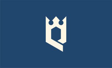 Q harfli Crown Logosu. Şık, Kral, Kraliyet ve Lüks ve Mücevher Markası Premium konsepti.
