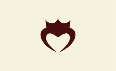 Logo Crown Heart Love. Premium, Duygu, Akıl Sağlığı Konsepti.