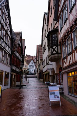 Almanya, Backnang, yarı keresteli evler, eski evler.