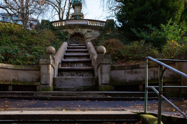 Stuttgart, Eugens Meydanı merdivenleri, güzel merdivenler.. 