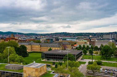 Kuleden Stuttgat 'a manzara, şehir manzarası, park, şehir manzarası.