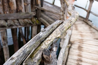 Constance Gölü, ok binaları. İsa 'dan 4300 yıl önce.