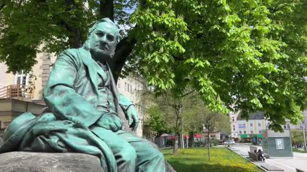 Monumento Del Poeta Adalbert Stifter Linz Landhaus Filmati Fullhd Alta — Video Stock