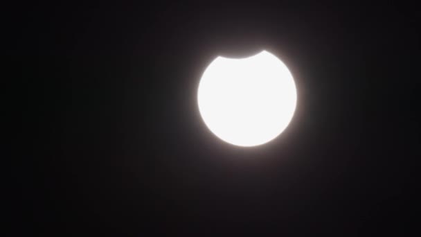 Eclissi Solare Parziale Con Luna Prima Del Sole Filmati Alta — Video Stock