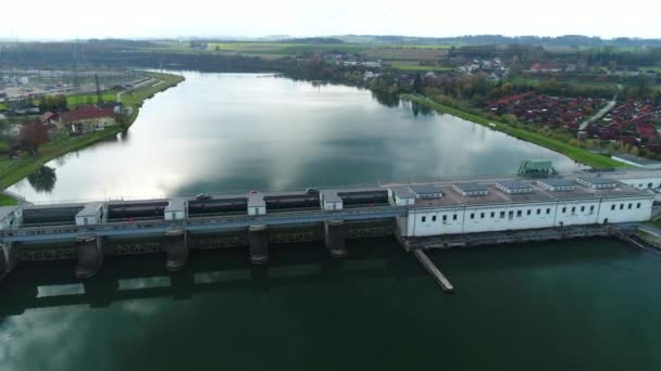 Antenn För Vattenkraftverk Vid Floden Enns Mellan Oberösterreich Och Niederösterreich — Stockvideo