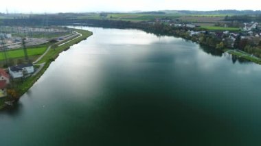 Yukarı Avusturya ve Aşağı Avusturya arasındaki Enns Nehri 'nde hidroelektrik santrali. Yüksek kalite 4k görüntü