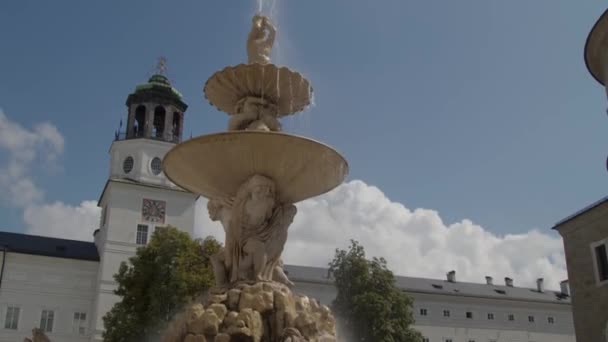 Salzburg Katedralinin Yanındaki Ünlü Residenz Çeşmesi Yüksek Kalite Görüntü — Stok video