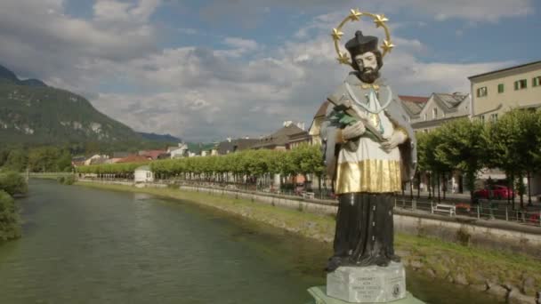 Bad Ischl Esplanade Κάνει Περίπατο Στον Ποταμό Traun Στην Άνω — Αρχείο Βίντεο