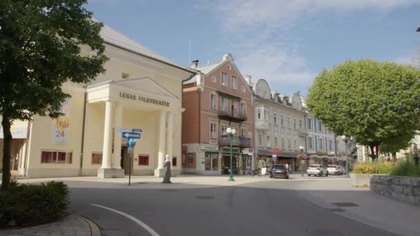 Bad Ischl Stadsgezicht Met Historische Lehar Bioscoop Hoge Kwaliteit Beeldmateriaal — Stockvideo