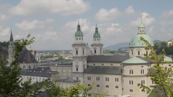 Pohled Salcburskou Kostelní Čtvrť Dom Katedrálou Historickém Starém Městě Vysoce — Stock video