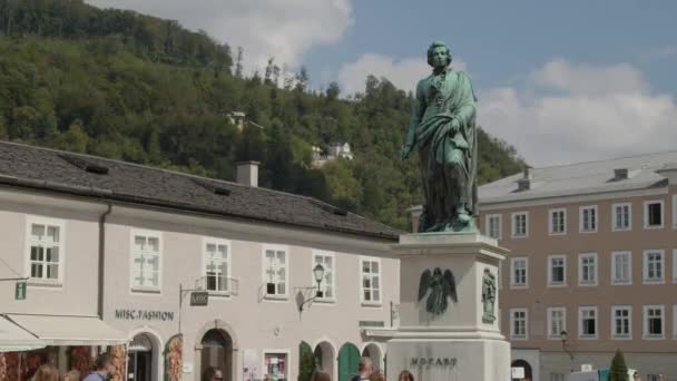 Mozartstatue Salzburg Österreich Hochwertiges Filmmaterial — Stockvideo