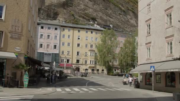オーストリアのザルツブルクにある古い家や広場 高品質4K映像 — ストック動画