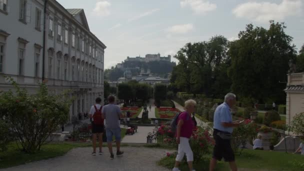 萨尔茨堡米拉贝尔城堡到城堡和大教堂的著名景观 高质量的4K镜头 — 图库视频影像